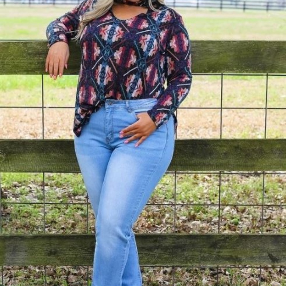 Lucky & Blessed - Light Wash Fitted Stretch Jeans
